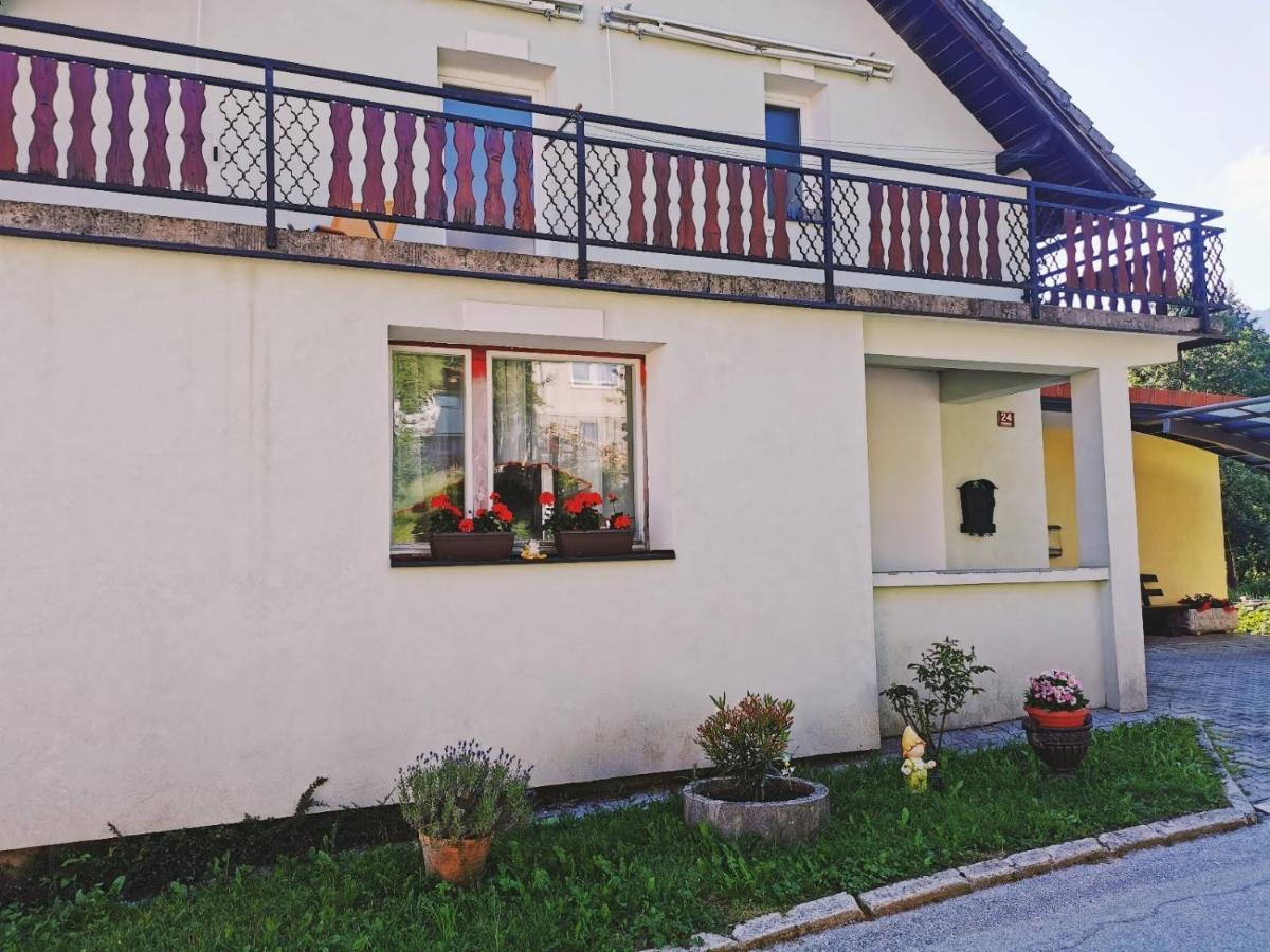 Apartma Rekar - A House, Where You Can Relax In The Embrace Of Nature Jesenice Exterior foto