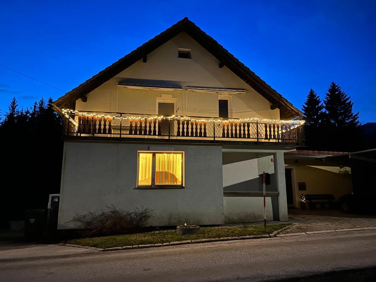 Apartma Rekar - A House, Where You Can Relax In The Embrace Of Nature Jesenice Exterior foto
